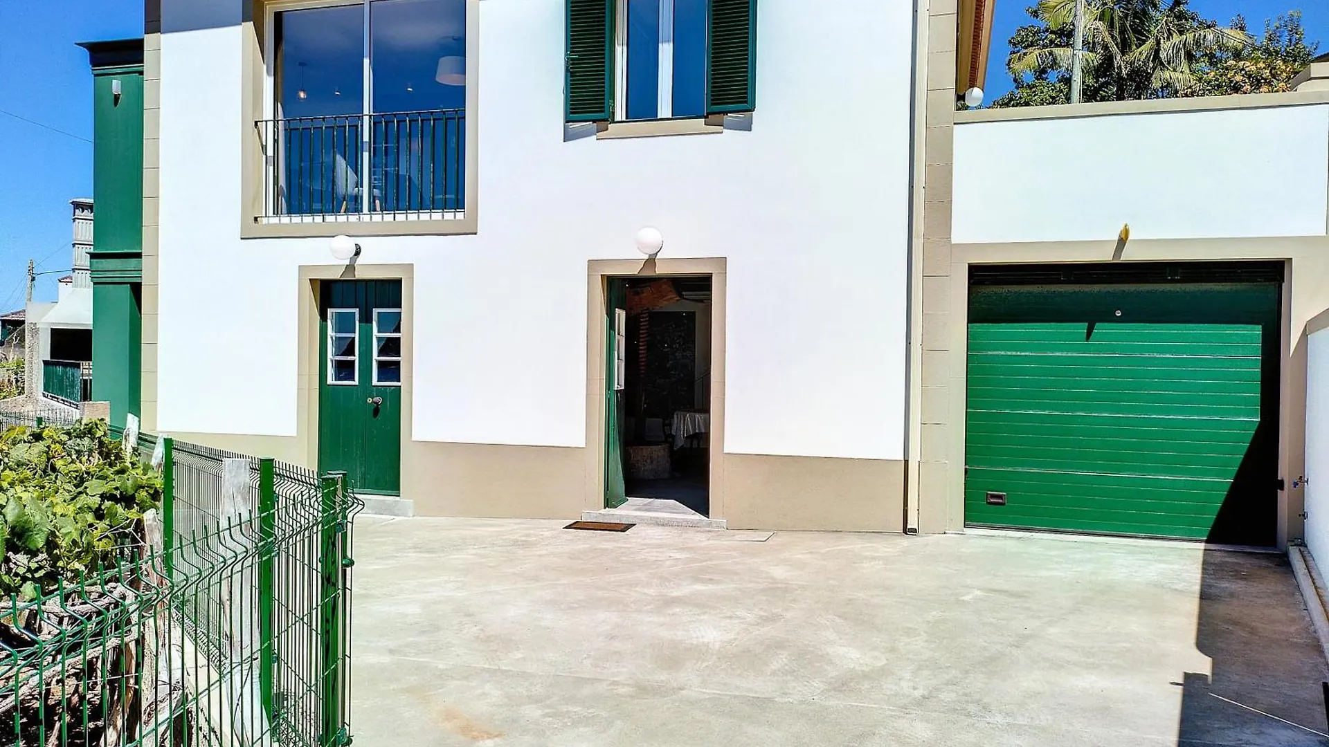 Holiday'S House 